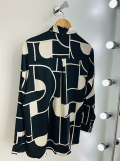 Camisa Black and White en internet