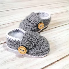 mocasines tejidos en gris