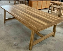 Mesa con estructura de madera - 2m x 1m en internet