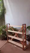 Estante Tokio con madera dura