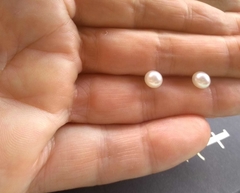Brinco de pérola 4mm