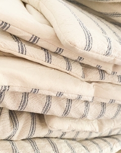 ACOLCHADO RAYA CAPRI - MILLIE MULLER Home & Deco