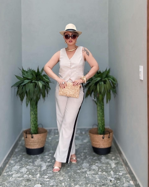 Conjunto em linho de colete e calça com risca nas laterais - (cópia)