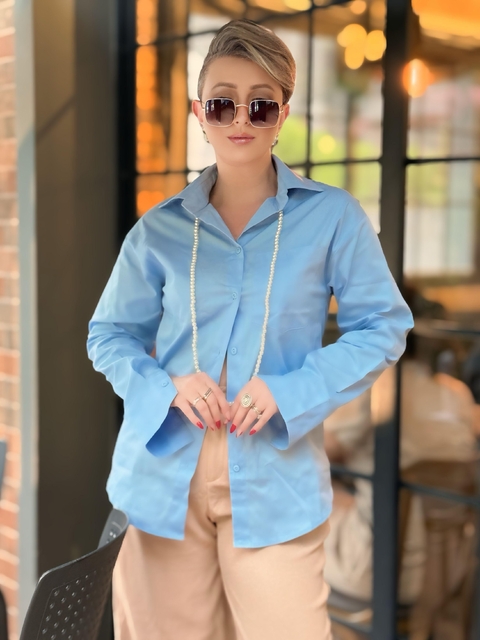 Camisa básica em tricoline