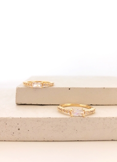 Anel zircônia banhado a Ouro 18k