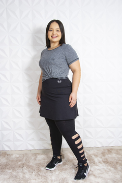 Saia-Calça Preta com detalhes na perna