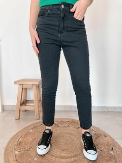 jean mom black - comprar online