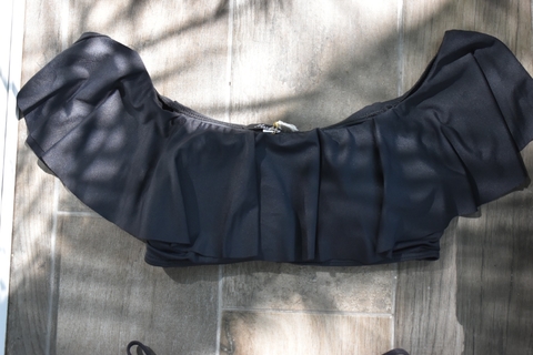bikini negro off the shoulder