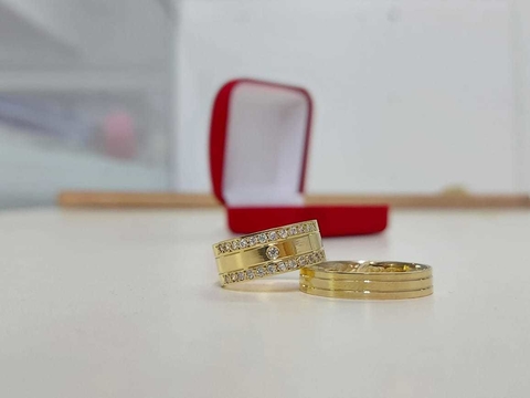 Alianças em Moedas Antigas 8mm e 4mm Retas Personalizadas