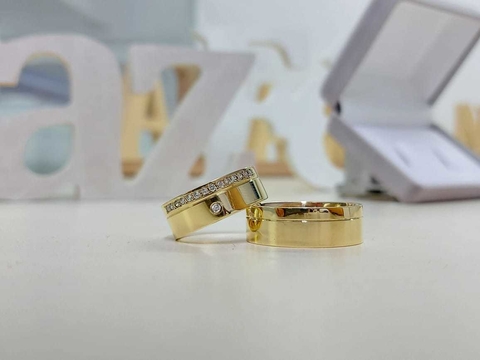 Alianças em Moedas Antigas 8mm Retas 14 Pedras Cravejadas + Central