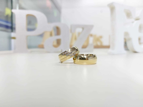 Alianças em Moedas Antigas 8mm abauladas com 9 Pedras