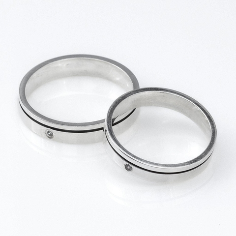 Alianças em Prata 4mm Retas Pedra e Friso envelhecido