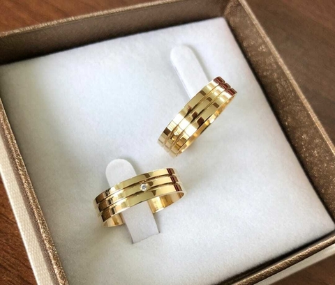 Par de Alianças em Moedas Antigas 6mm Frisos