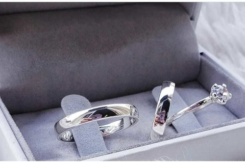 Alianças em Prata 4mm abauladas + Solitario