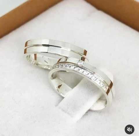 Alianças em Prata 950 4,3mm Retas com Pedras