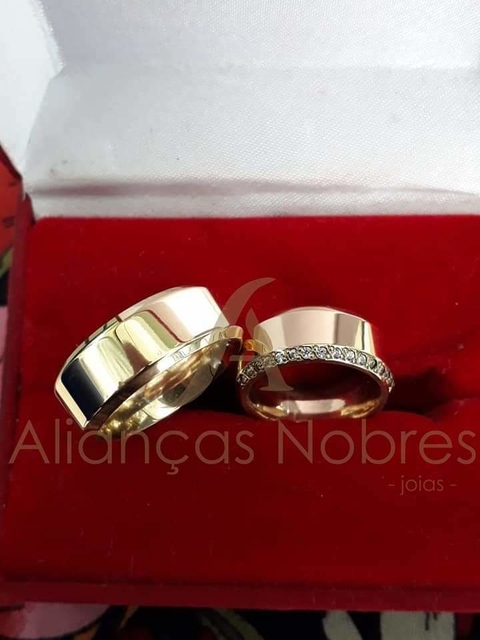 Alianças em Moedas Antigas em 8mm chanfradas com 14 pedras na borda