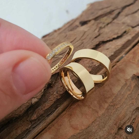 Combo em Moedas Antigas Par de Alianças em 6mm Retas + Aparador