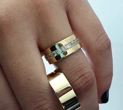 Par de Alianças em Moedas Antigas 8mm Retas Pedras Master