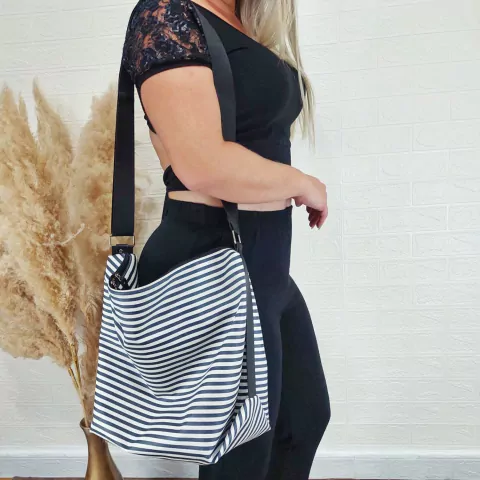 Bolsa Lívia