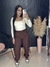 Calça estilo cargo com bolsos - loja online