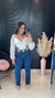 Imagem do CALÇA JEANS WIDE LEG COM MODELAGEM NO BUMBUM - ESCURA