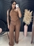Conjunto de calça e cropped ponta V na internet