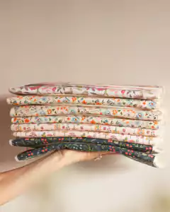 Cambiador Portátil Estampado Azul Floreado