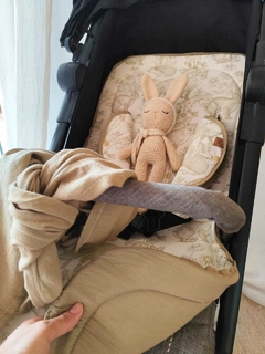 Cubrecoche Fauna Beige y Visón reversible - comprar online