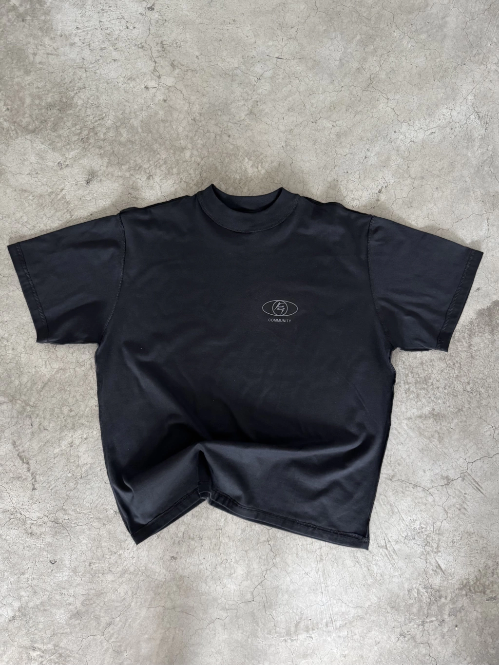 REMERA LABEL EXCLUSIVE - BLACK