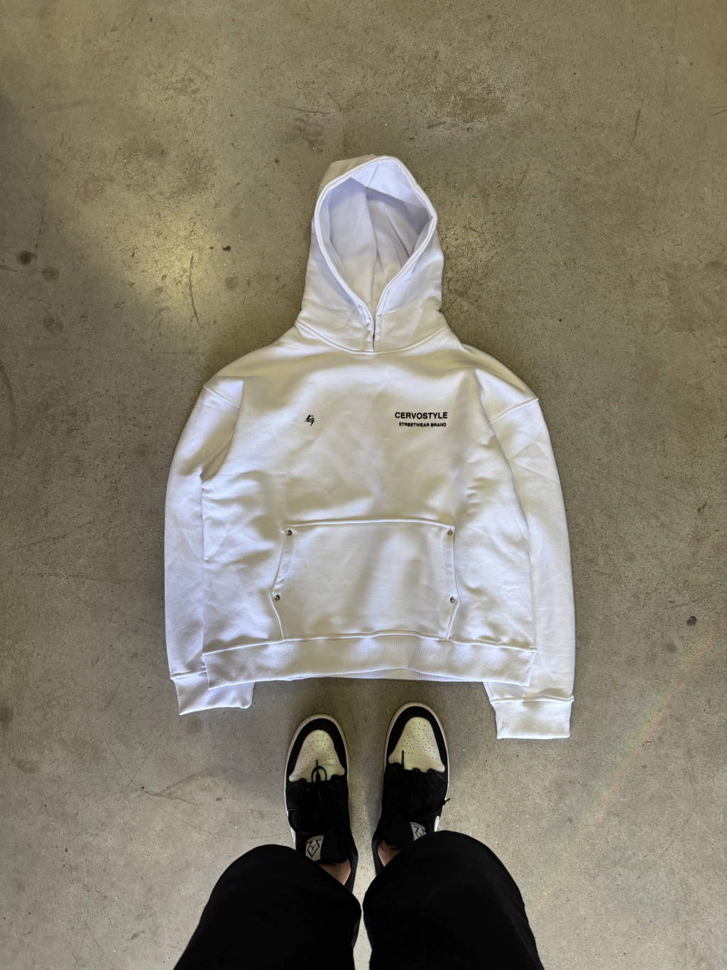 BUZO LABEL - WHITE