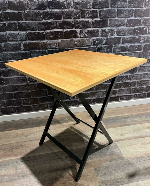 MESA PLEGABLE TAPA MADERA LUSTRADA 70*70 (1268 - 1269)