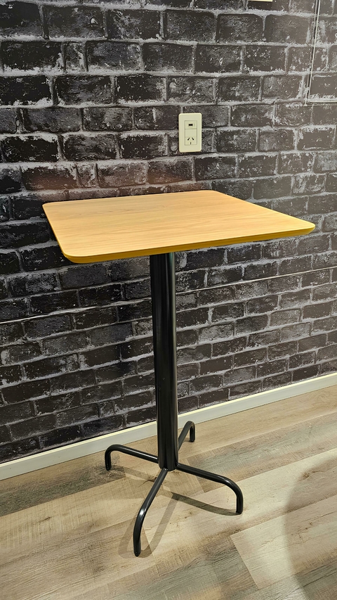 MESA ARAÑA TAPA BISELADA 60X60 (1379)