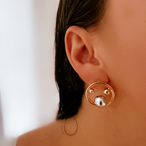 Brinco Dourado de bola com prata