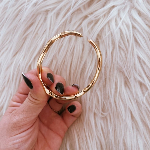 Bracelete Dourado Onda Grossa