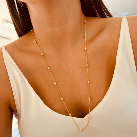 Colar Longo de Pérolas Mônica