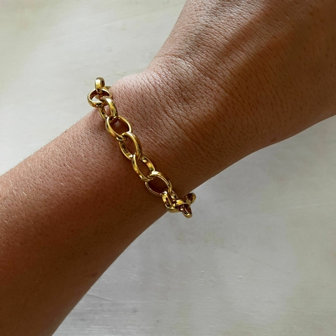 Pulseira Dourada de Elos Vera