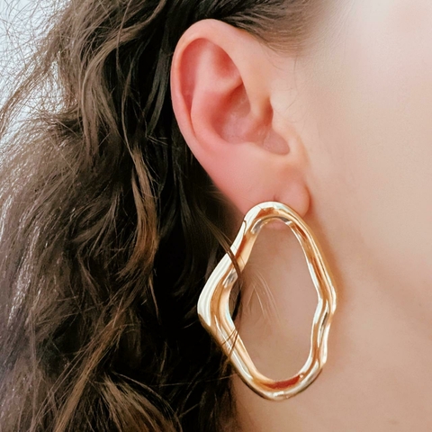 Brinco Dourado Orgânico Andy