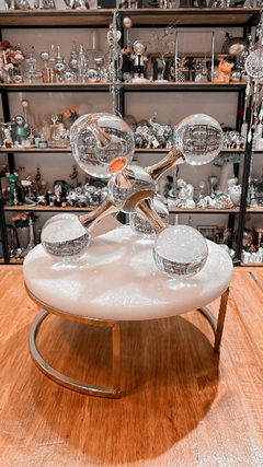 MOLECULAR CRISTAL
