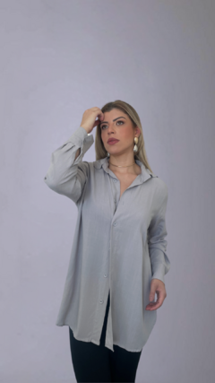 Camisa Sofia na internet