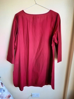 Vestido camisa bordó - BATTIfondo