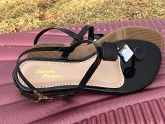 Rasteira Izabella Fashion Enfeite Abs Preto Cristal