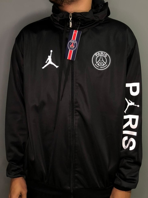 Jaqueta Corta Vento PSG preto com símbolo preto