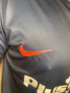 Camisa Atletico de madrid Azul na internet