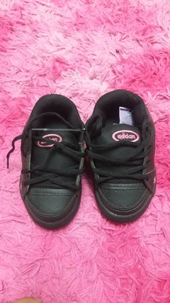 TENIS PRETO MENINA N27 COD946