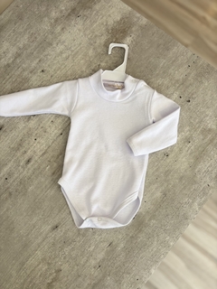 Body con cuello en internet