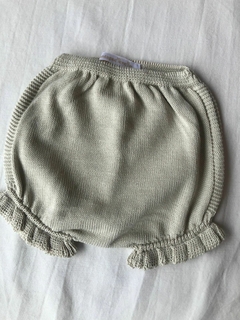 Conjunto hilo celeste y beige en internet
