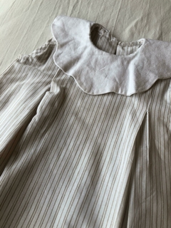 Vestido lineas cuello nube