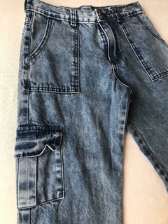 Jean mom cargo nevado - comprar online