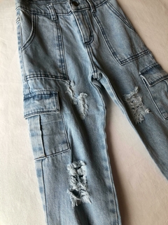 Jean mom cargo roto - comprar online