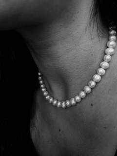 Collar La Pieta . Plata 925 y perlas de Rio - comprar online